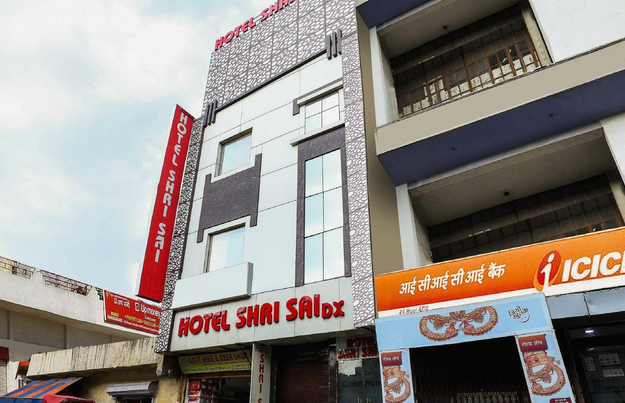 Hotel O Shri Sai Делхи Екстериор снимка