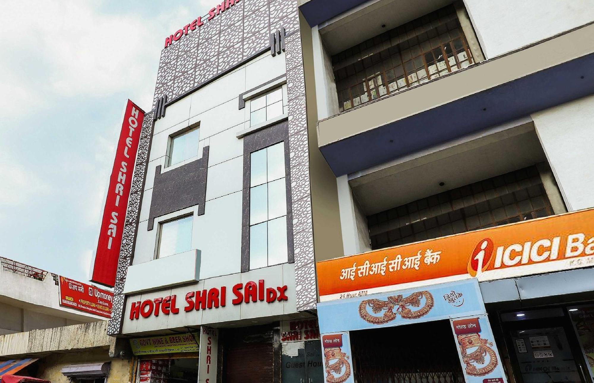 Hotel O Shri Sai Делхи Екстериор снимка