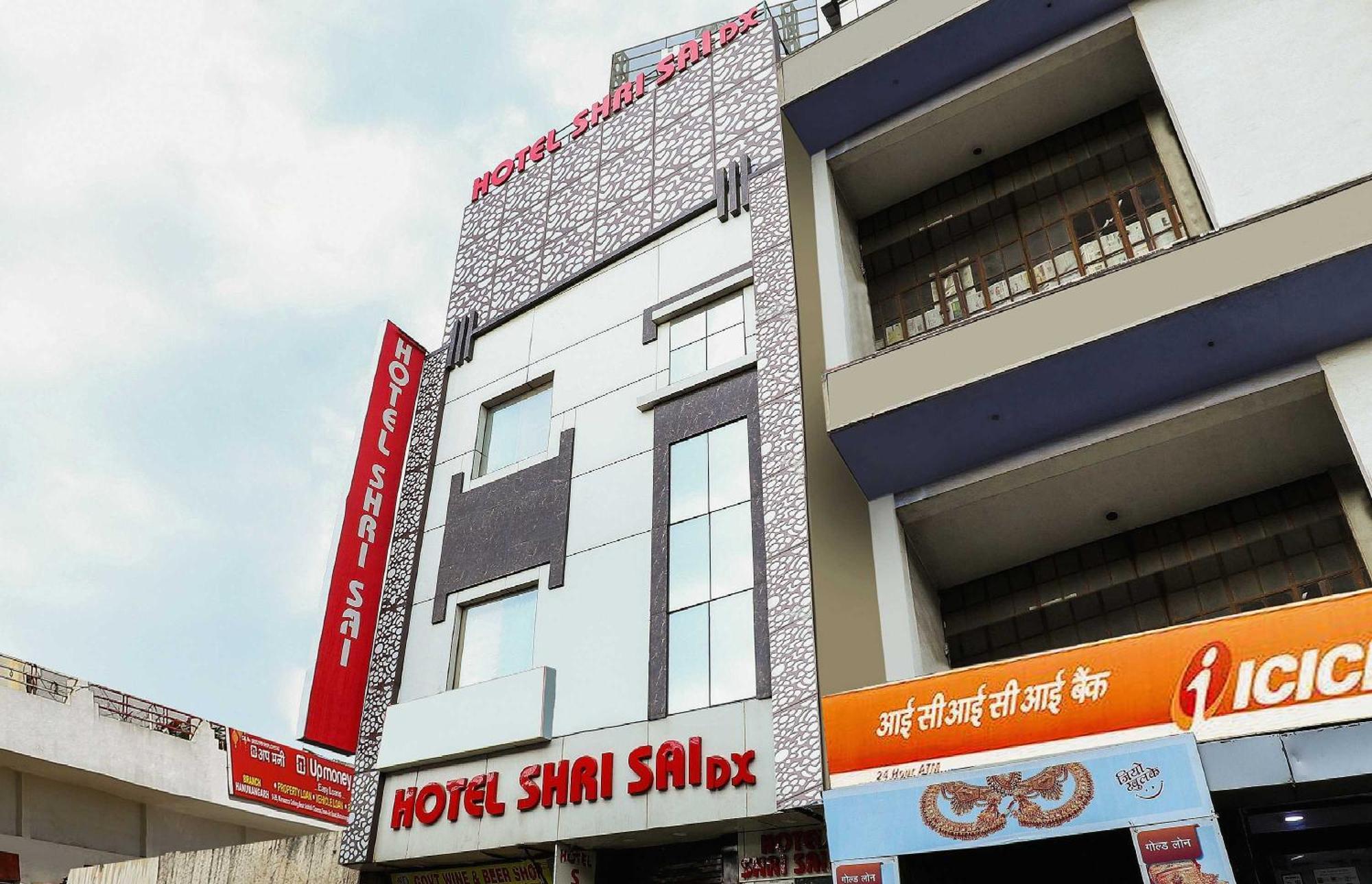 Hotel O Shri Sai Делхи Екстериор снимка